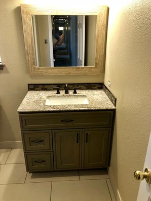 Before & After Bathroom Remodel in Houston, TX (5)