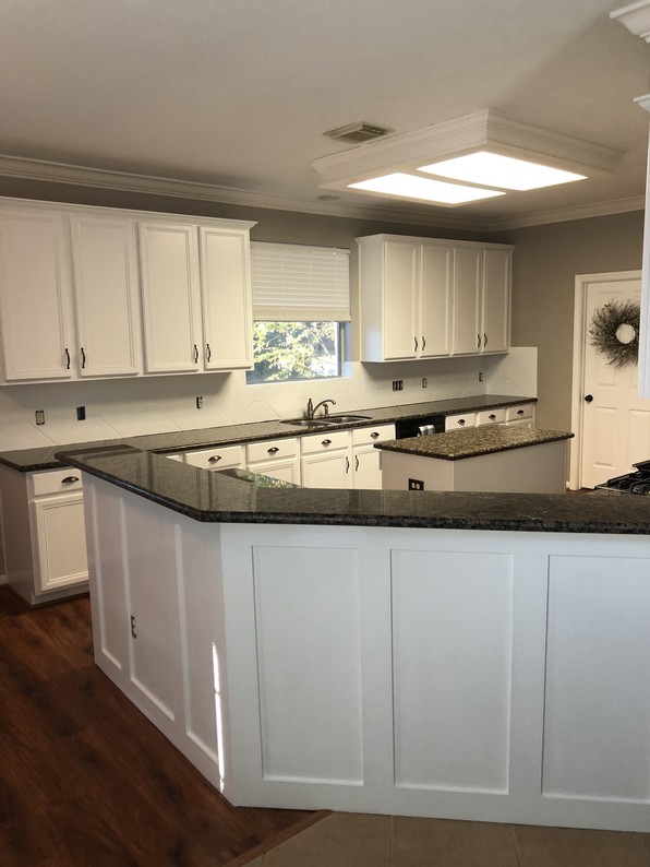 Cabinet refinishing in South Houston, TX